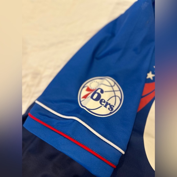 Philadelphia 76ers Jersey size Medium - Picture 6 of 7